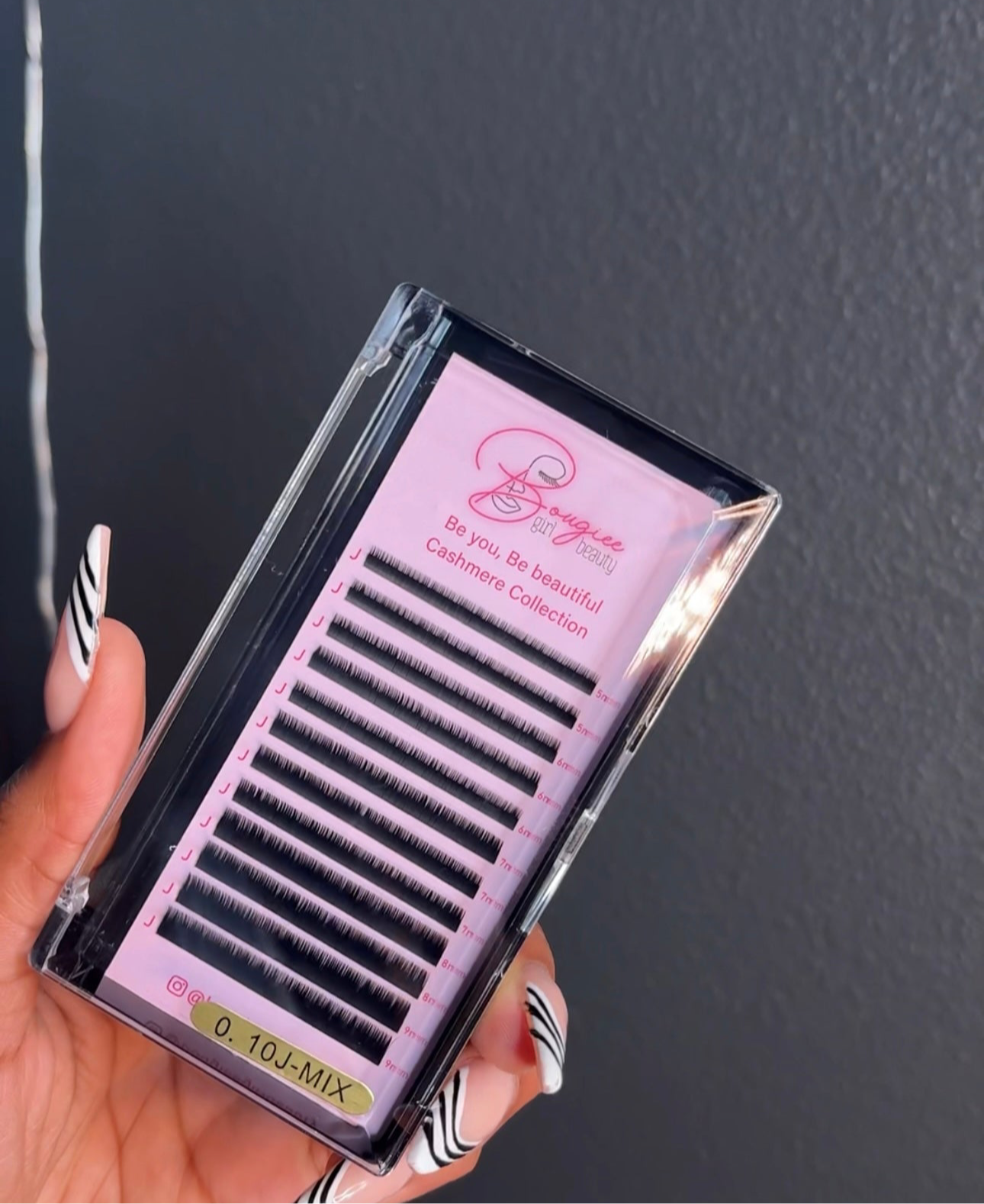 Bottom Lash Trays
